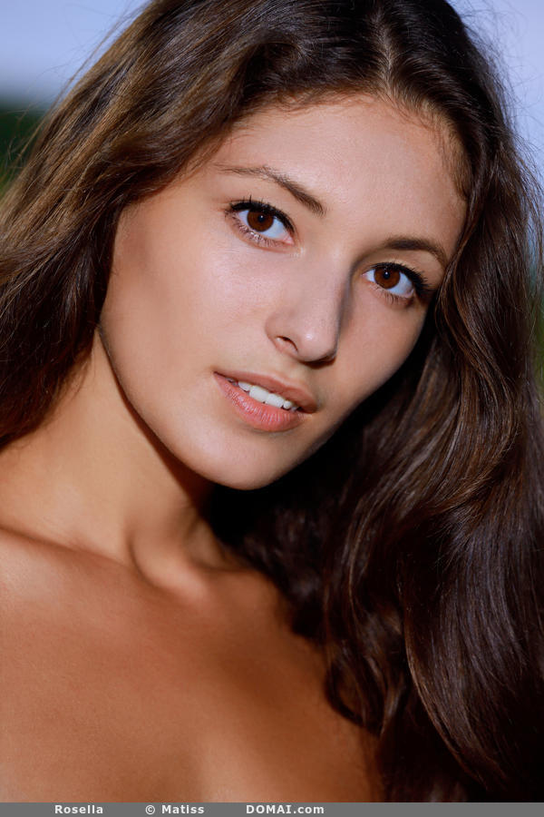 Rosella Tan Nude Model