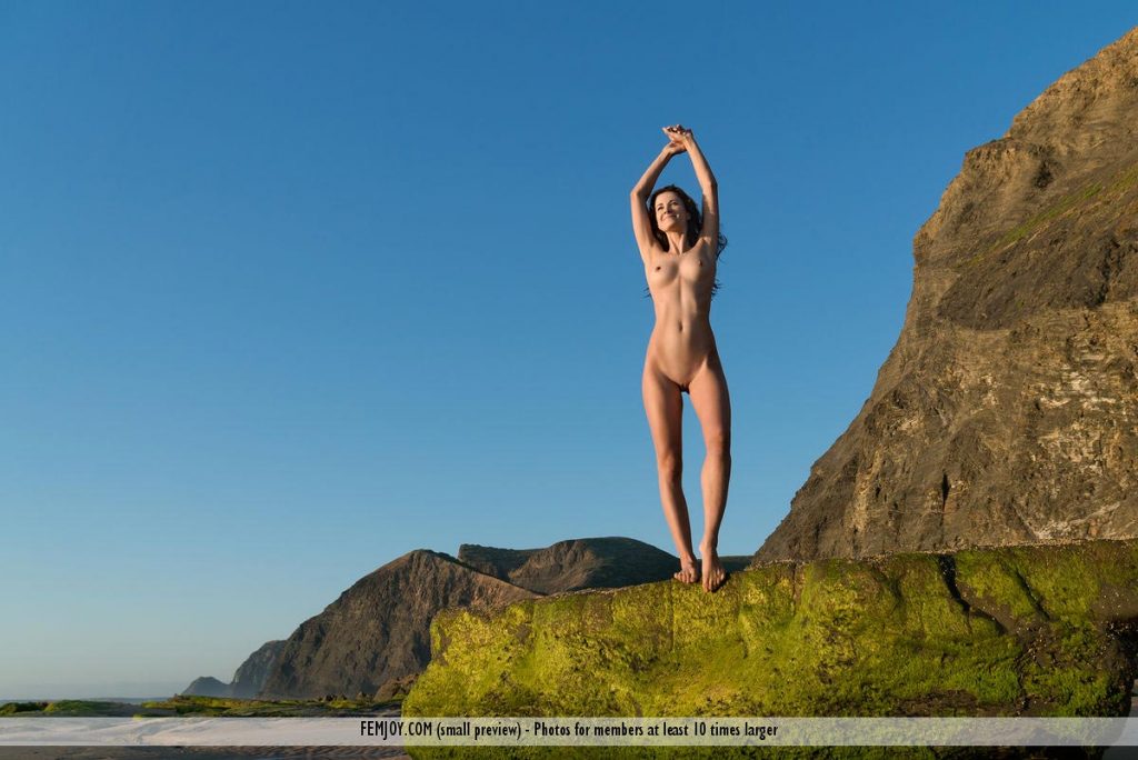 Lauren Crist Nude Beach Girl