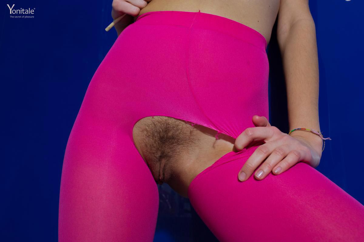 Brianna Spreads in Pink Pantyhose