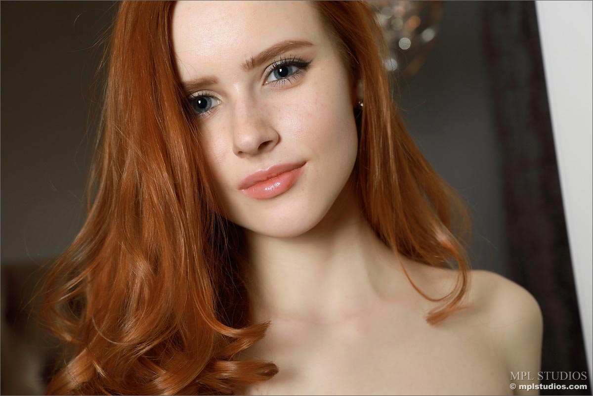 Bella Nude Slim Redhead