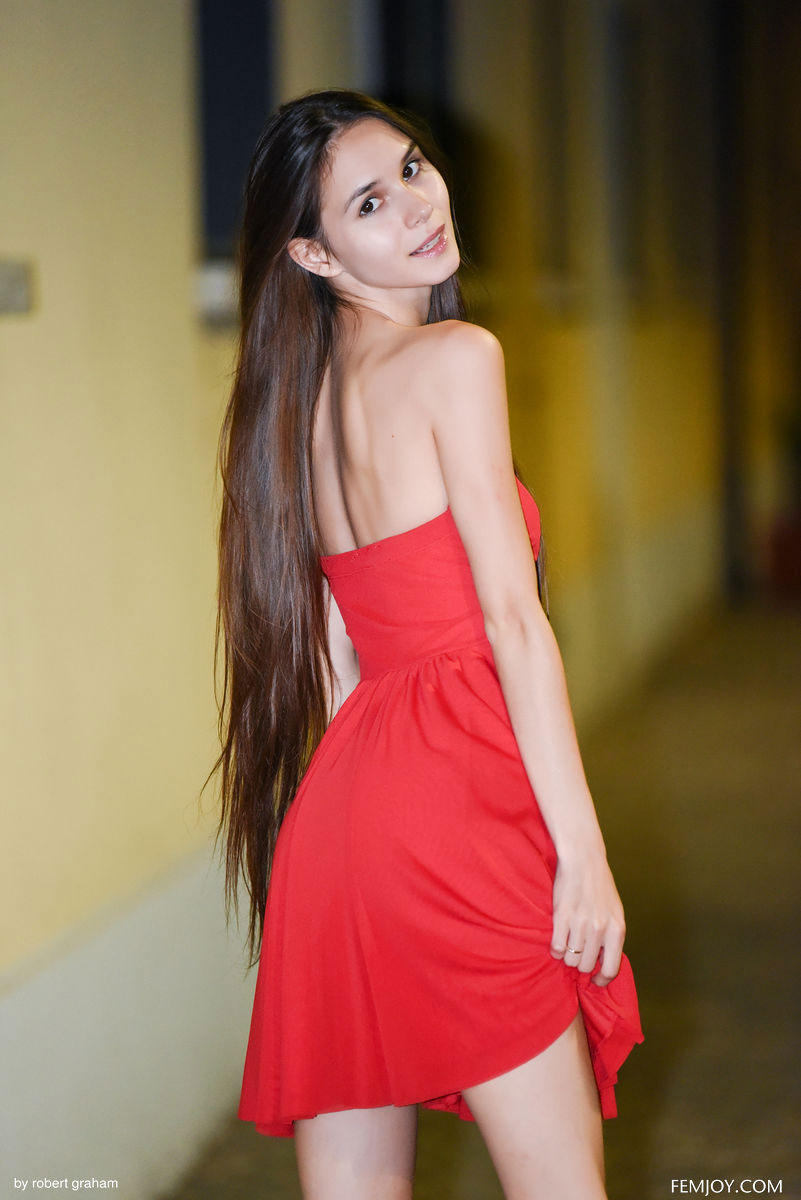 Leona Mia Long Red Dress