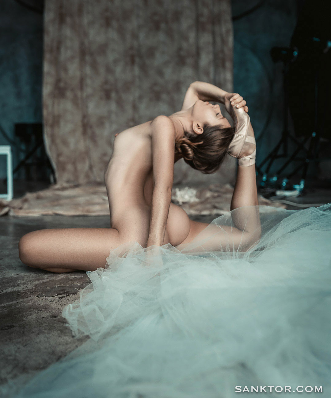 Paulina Sanktor Hot Ballet Dancer