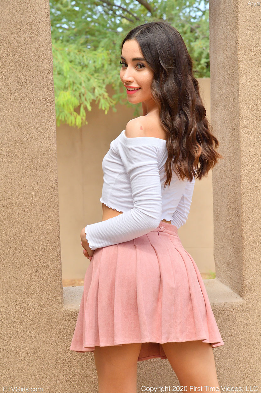 Aria Lee White Top and a Skirt