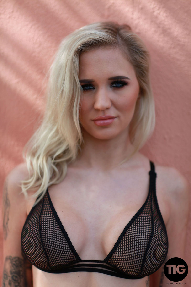 Che McSorley Inked Blonde in Lingerie