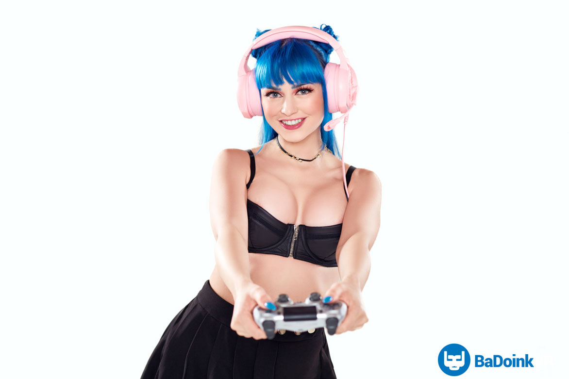 Jewelz Blu Kinky Gamer