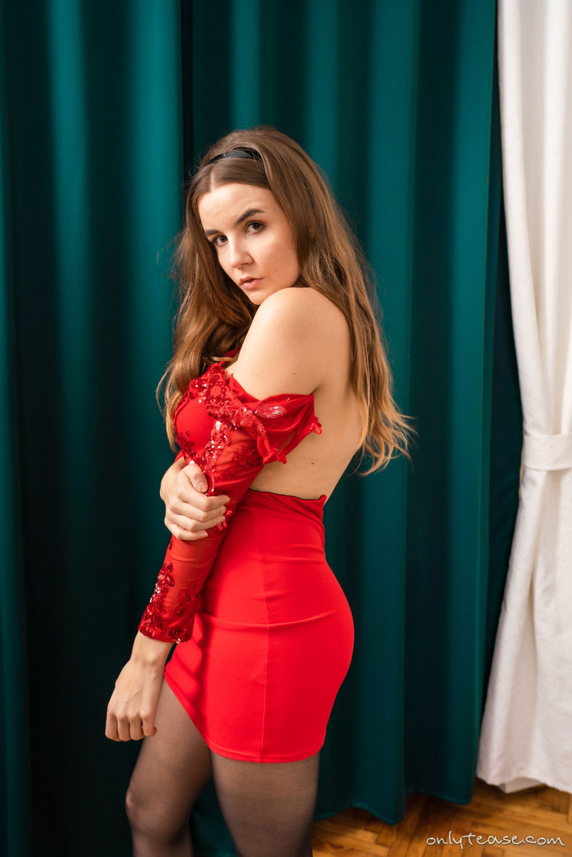 Betty Sexy in Red
