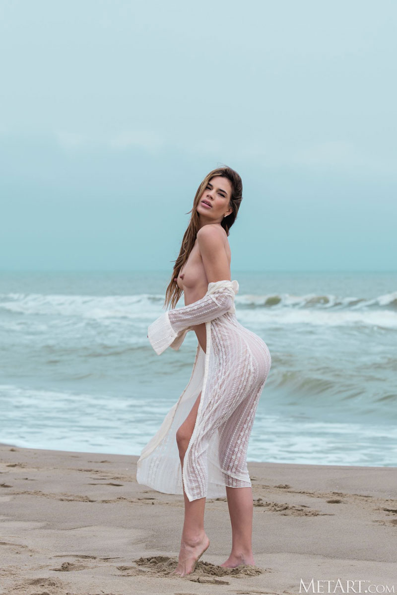 Lorena Hidalgo Lone Beach Babe