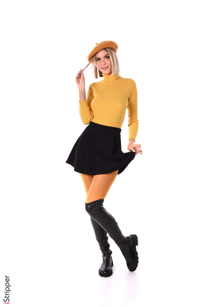 Lana Lane Yellow Top and a Sexy Skirt